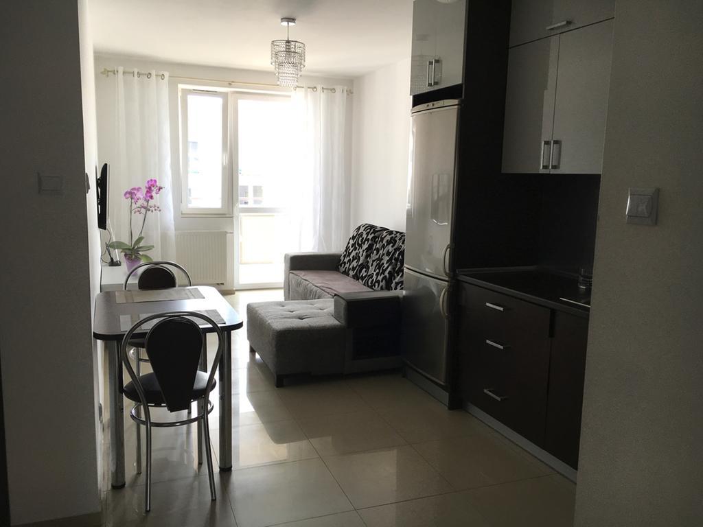 APARTAMENT Antoniukowska 60 Lägenhet Białystok Exteriör bild